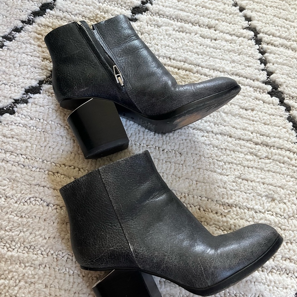 Alexander Wang Stylish Black Ankle Boots